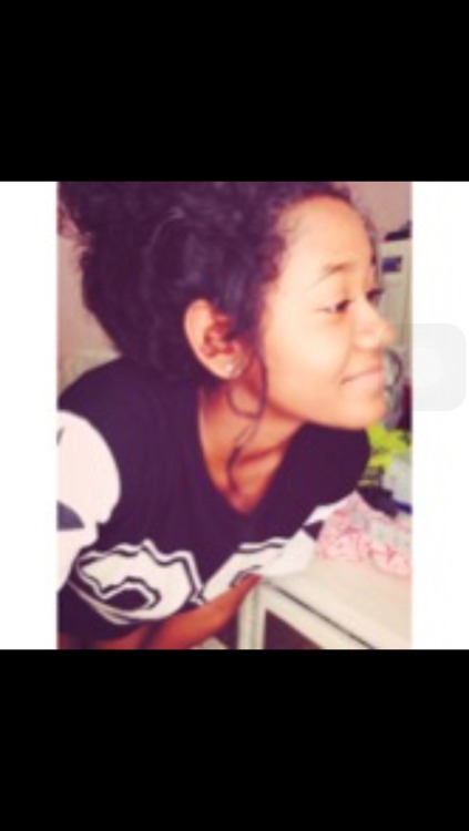 metallicdreamsx:  Hey why not? Sorry for the blur #blackout Indian, Chinese and Black count right?
