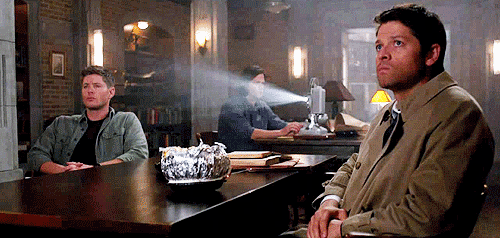 spnfans:  movie night at team free will’s house. 