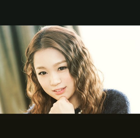 Lovely Kana - Kana Nishino Blog Oficial (2014/12/24) Feliz...