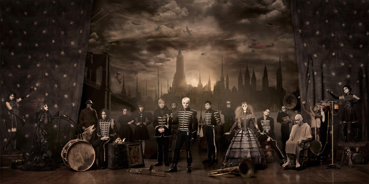 mychemicalcatalog:  Chris Anthony’s The Black Parade photoshoot - 2006