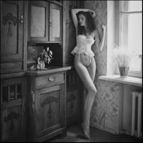 a new series and a question: are women the more sensual erotic photographers? if yes - why?today: ©Aleksandra Aleksandra.and: tell us about the best female photographers!best of erotic photography:www.radical-lingerie.com