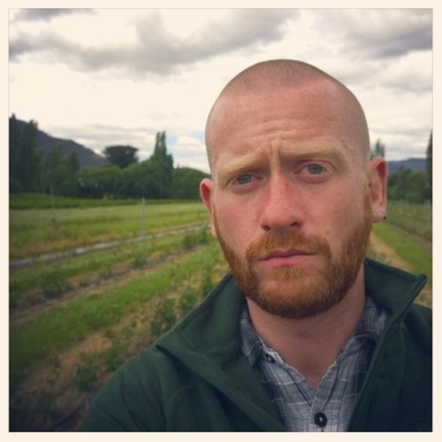 gingermendoitbetter: I’m a sucker for shaved heads, especially Gingers!!! I’d kiss this 