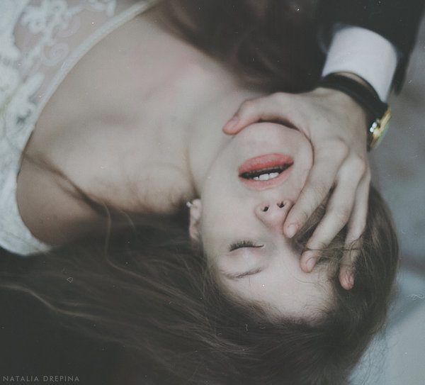 i-consume-your-light:    Breathe my name by NataliaDrepina  