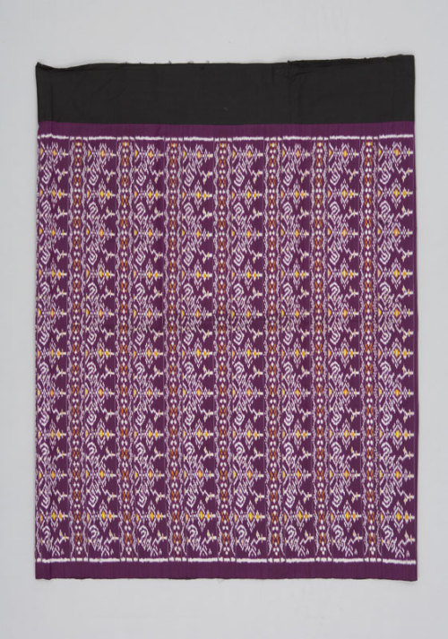 Sarong  1930-1970 Burma Textile Museum of Canada