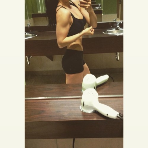 queenhunterrr: That #pump though • I have an official surgery date to have my tonsils removed - Febr