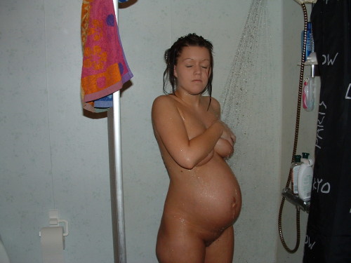 Real pregnant girlfriend nude