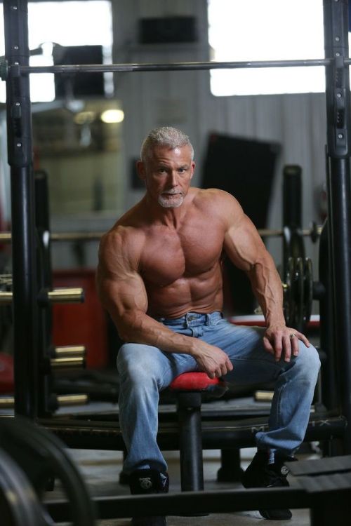 haenseludb:  Gerald Maragos