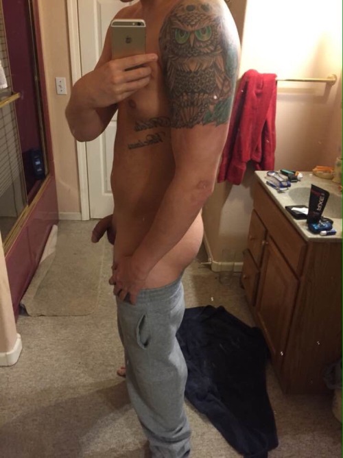 gay-trade-69:  Remember Ethan? Here are his pics. I just forgot to post them  yupppp