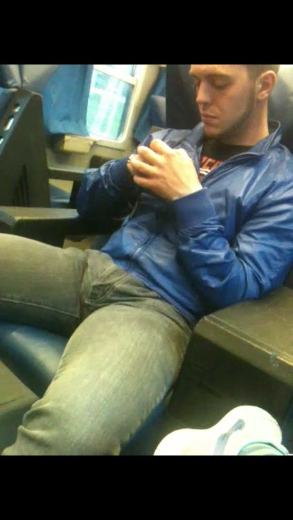 BulgeDenimLover