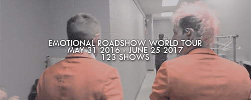 twentnyonepilots:congratulations @twentyonepilots on world tour #3