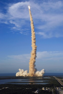 humanoidhistory:  The Space Shuttle Atlantis launches from Cape Canaveral on June 8, 2007. (NASA)