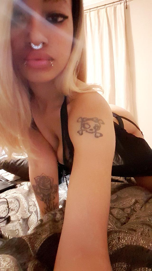 Hoes X Strippers X Side bitches