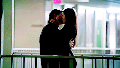 oisousincero:  “What is she doing with Damon?”
