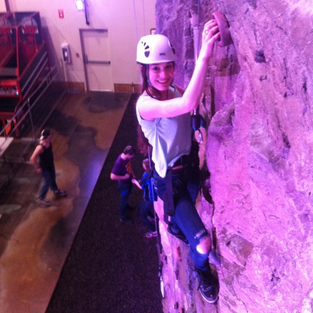 Sarah failin to get pass the half way point of the rock climbing #sarah #fail #dont