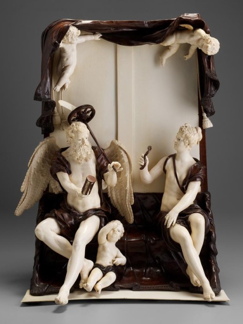 acrosscenturiesandgenerations:▪Group of statues - Chronos and Lachesis, Allegory of Mortality and Et