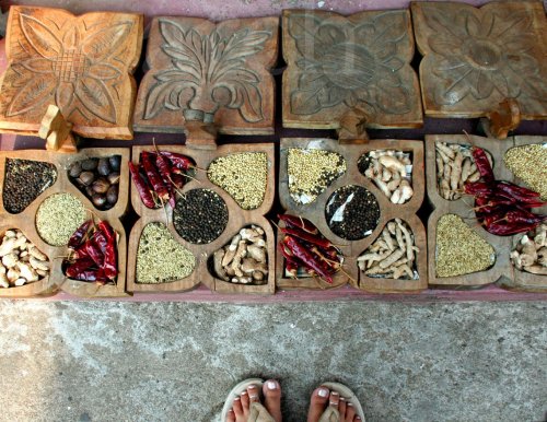 sagoliisaffron: undreaming: Carved wooden spice boxes from India. So so beautiful. K’ajias spi