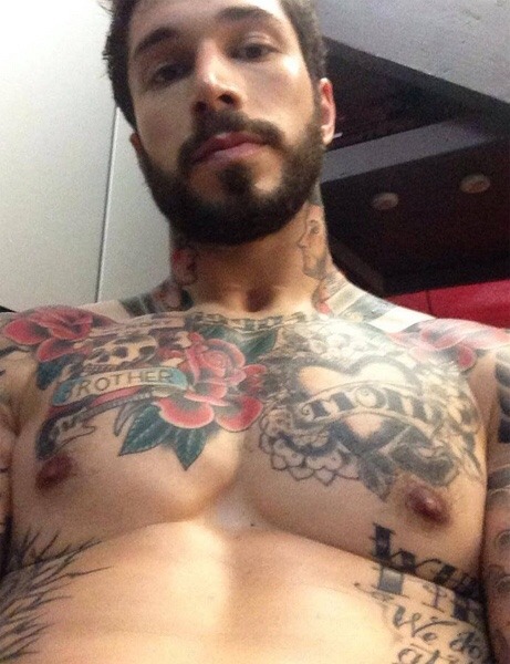   Alex Minsky, former US soldier turned model  KSU-Frat Guy:  Over 56,000 followers and 42,000 posts. Follow me at: ksufraternitybrother.tumblr.com    He hot