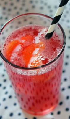 Brit:  We Know It’s Only Tuesday, But This Fizzy Cranberry Cocktail Looks Too Good