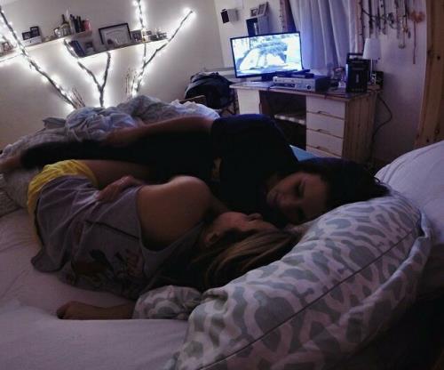 lesbianclitticklers445:  Dirty Snapchat Girls direct to your phone? Text “START”