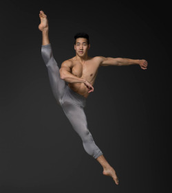 navelgazingwriter: Alex Wong My favorite ballerino. Retired from ballet, but now dancing on Broadway! 