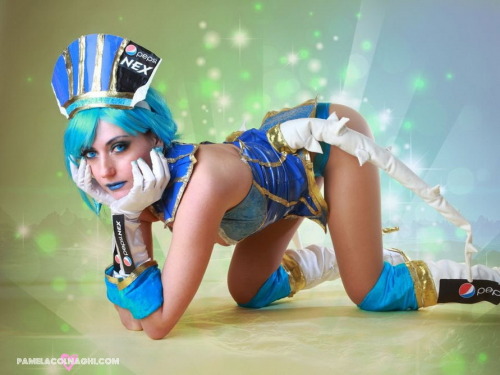 hottestcosplayer:  We feature the most amazing cosplays from around the world! Want to be featured? Send us a message with a few photos! (we accept everyone!) Check out our website too! www.hottestcosplayer.com