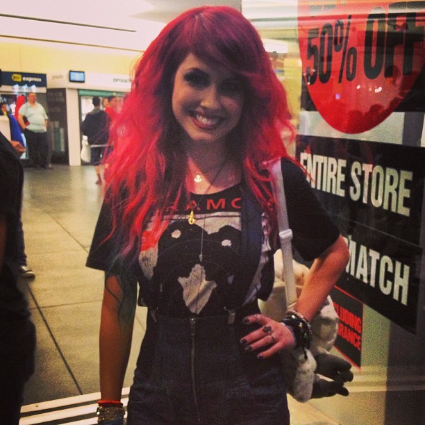 hottopic:  Oh hey @tracihines! Love your @paramore tee