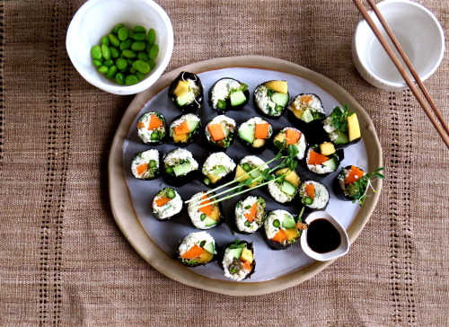 Delicious raw vegan cauliflower &lsquo;rice&rsquo; nori rolls for dinner tonight :)  Cauliflower ric