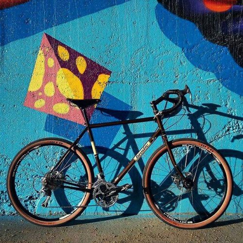 brodiebikes: : @bicyclesmile rollin’ smoooooth on 650b x 47c tires • #duranduraniscallingtheywantthe
