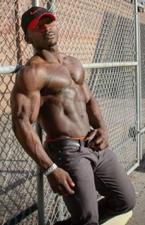 Black muscle nips and feet