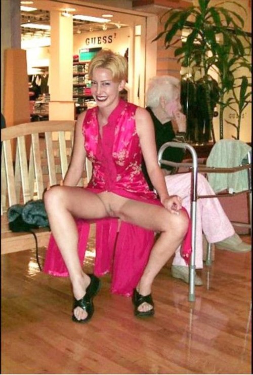 upskirtpics99:  Meet Hot Girls Today @: FUCKBOOK«