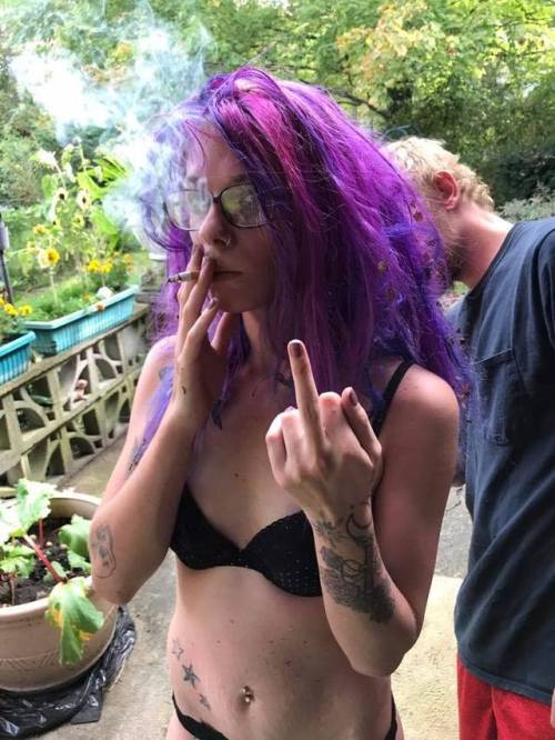 smoking amateur