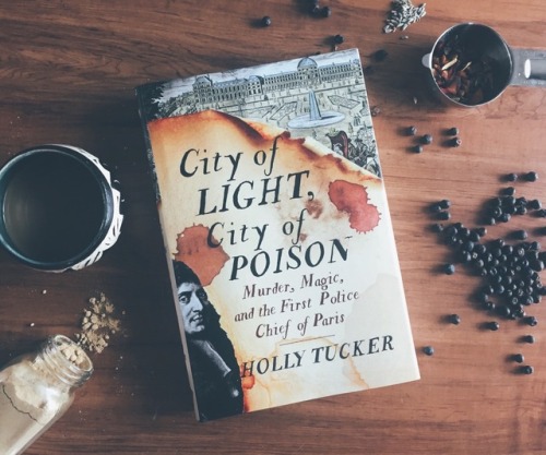 freckles-and-books: October Nonfiction Read
