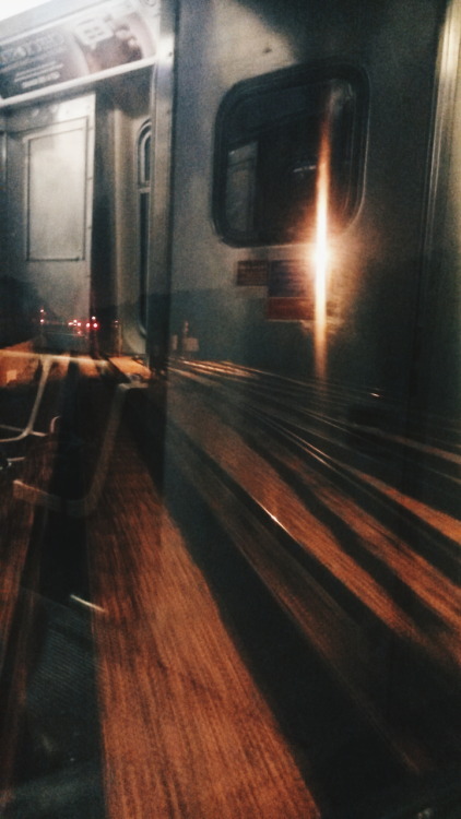 frijoliz: Late night train flicks. CHICAGO 2015