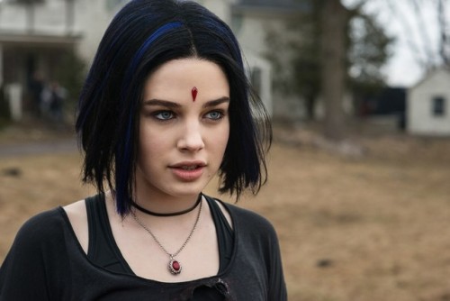 dcuniversesource: Titans 2.01 - Trigon stills