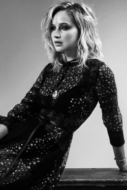 jenniferlawrencedaily:  Jennifer Lawrence for Elle (2017)