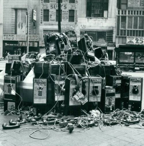 nycnostalgia: Phonepocalypse