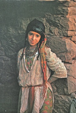 tbellona:  a—fri—ca:  Amazigh berber girl, Morocco, 1960s  