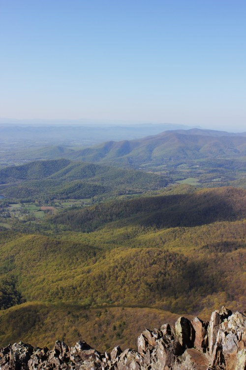 the town of Luray at the bottom, Skyland Dr. to the left. And West Va in the distance.