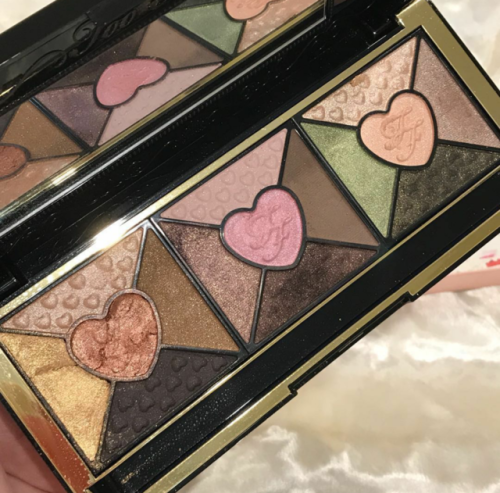 MAKE UP GIVE AWAY :)! Hey Beautifuls This Is My Give Away For 1 Lucky Person Since I Don’t Wear Make