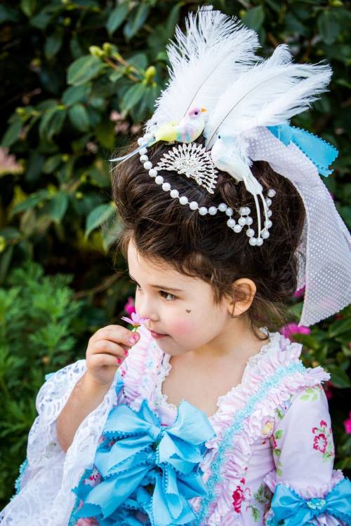 amonsteraday: teacupdinosaur: My 3.5 year old daughter wanted to be a princess for Halloween.  
