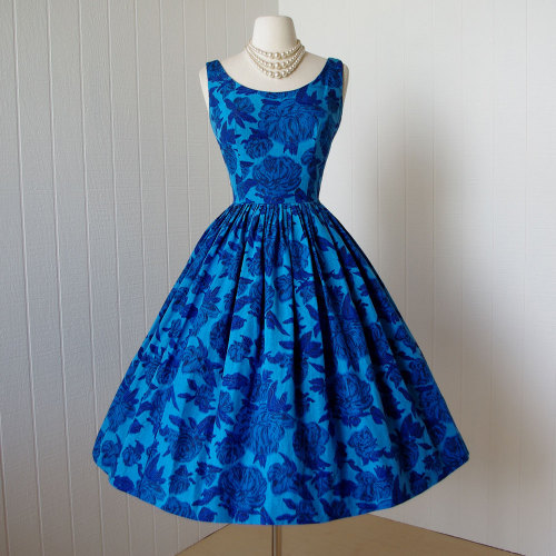 ninjagiry:retro-girl811:Blue Cocktail Dressesunf that last one