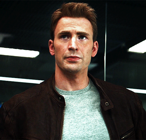evansensations:Chris Evans as Steve Rogers in Captain America: Civil War (2016), dir. Anthony Russo,