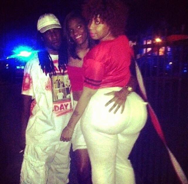 dumptruckthicc:  Ass that will make you famous
