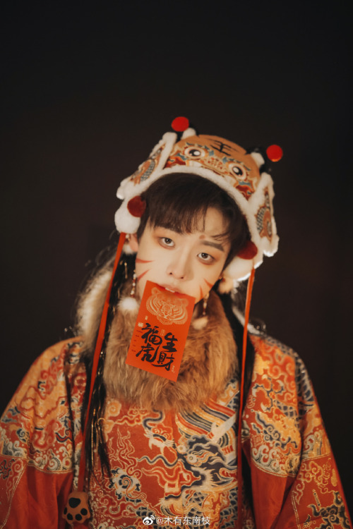 chinese hanfu by 木有东南枝