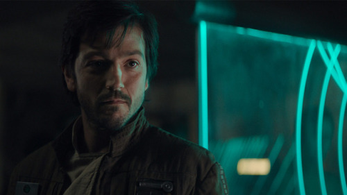 Diego Luna will reprise the role of Cassian Andor in a new Star Wars live-action series for Disney+.