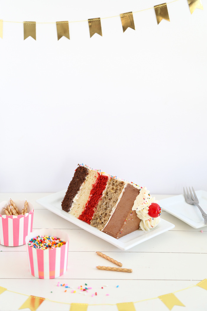 foodiebliss:  Ultimate Sampler CakeSource: Sprinkle Bakes  Where the food lovers