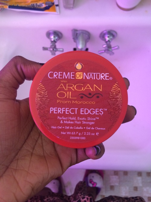 Now you guys KNOW how I feel about edge control&hellip;. BUT I finally found one that works for 