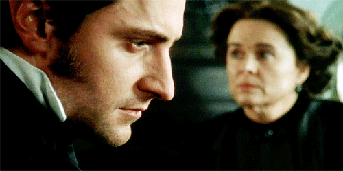 russellcrowed:because profile (◕‿◕✿)