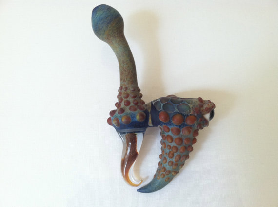 glassaddicts:  Monster Eyeball Pipe by LOGlass