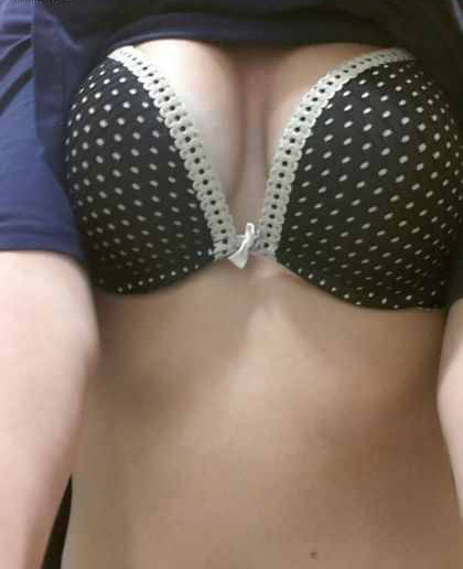 Send in some submissions! mostlyamateurs@yahoo.com Snapchat and Kik:Mostlyamateurs